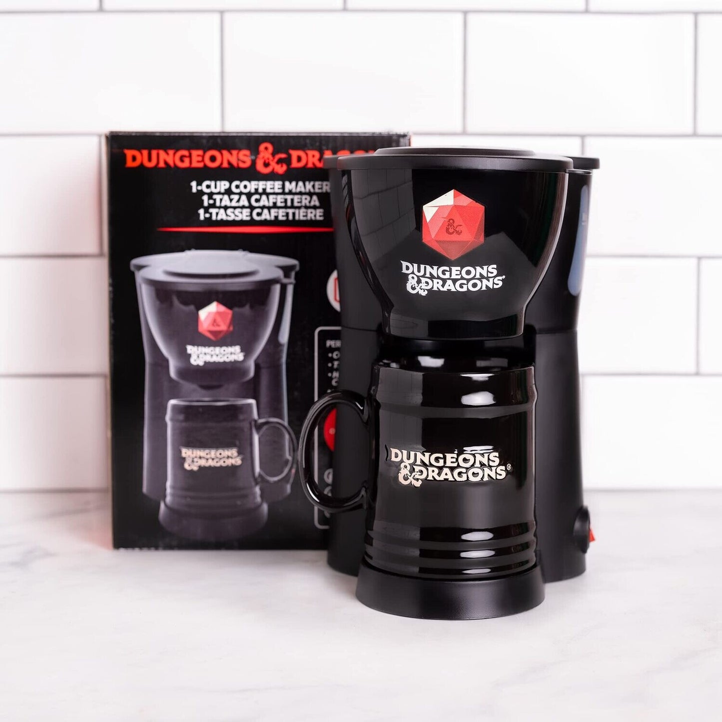 Dungeons and Dragons Single Cup Coffee Maker with Mug
